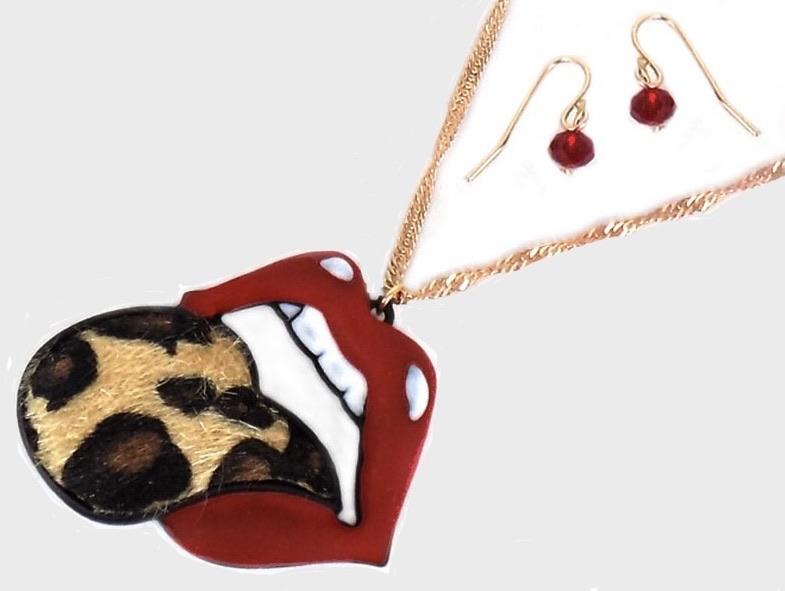 Lips Necklace Set