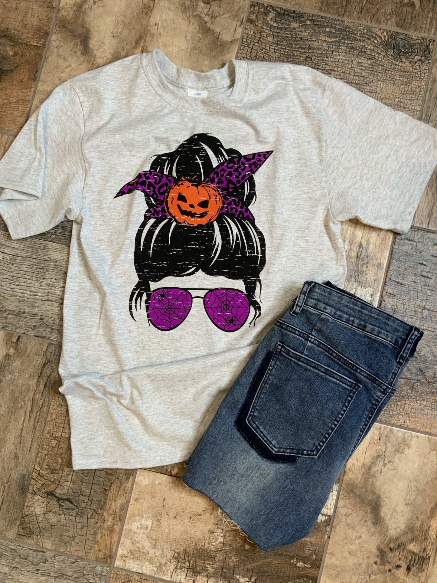 Spooky Mom Graphic Tee
