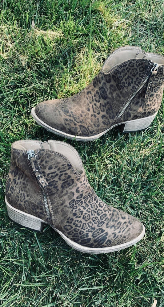 Gorgeous Leopard Booties
