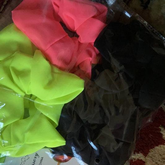 XL Scrunchies