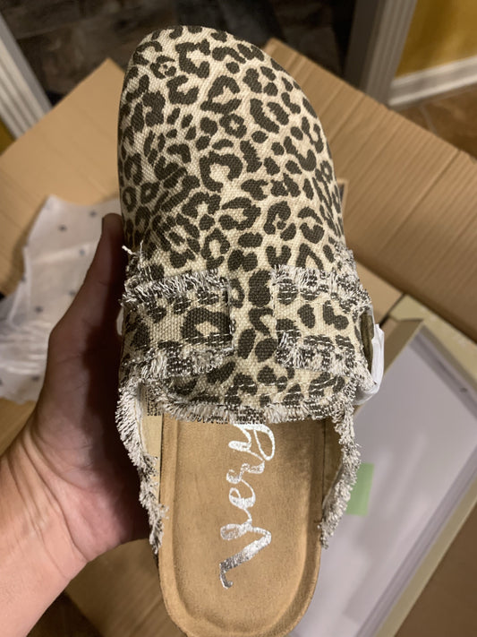 **LEOPARD ONLY** Footbed Picnic